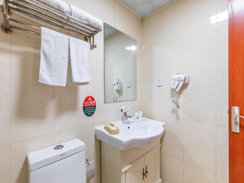 Greentree Inn Liaoning Dalian Development Zone Jinma Road Pedestrian Street Express Hotel 외부 사진