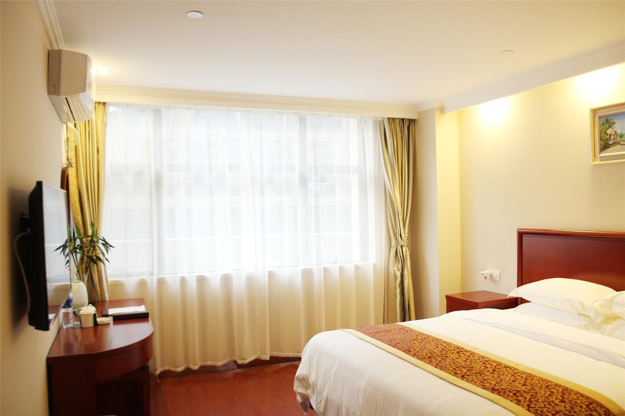 Greentree Inn Liaoning Dalian Development Zone Jinma Road Pedestrian Street Express Hotel 외부 사진
