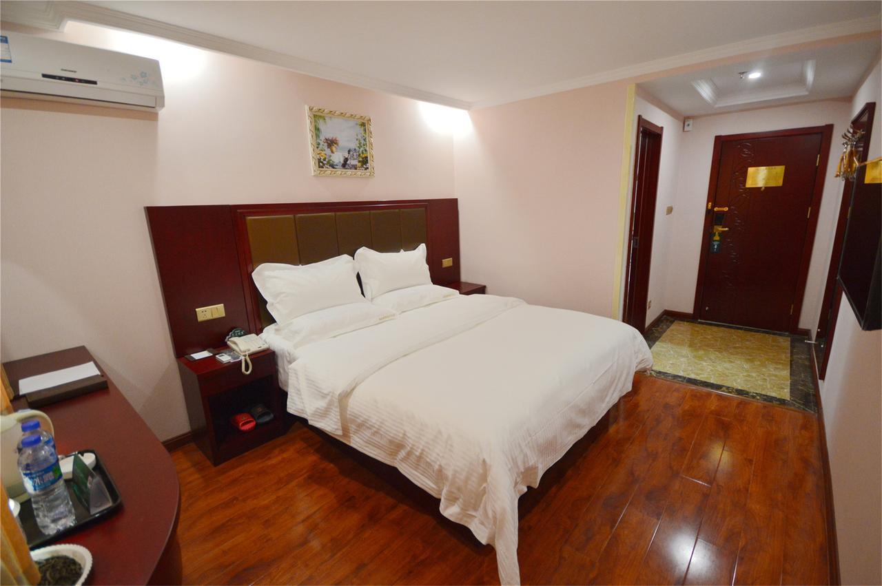 Greentree Inn Liaoning Dalian Development Zone Jinma Road Pedestrian Street Express Hotel 외부 사진